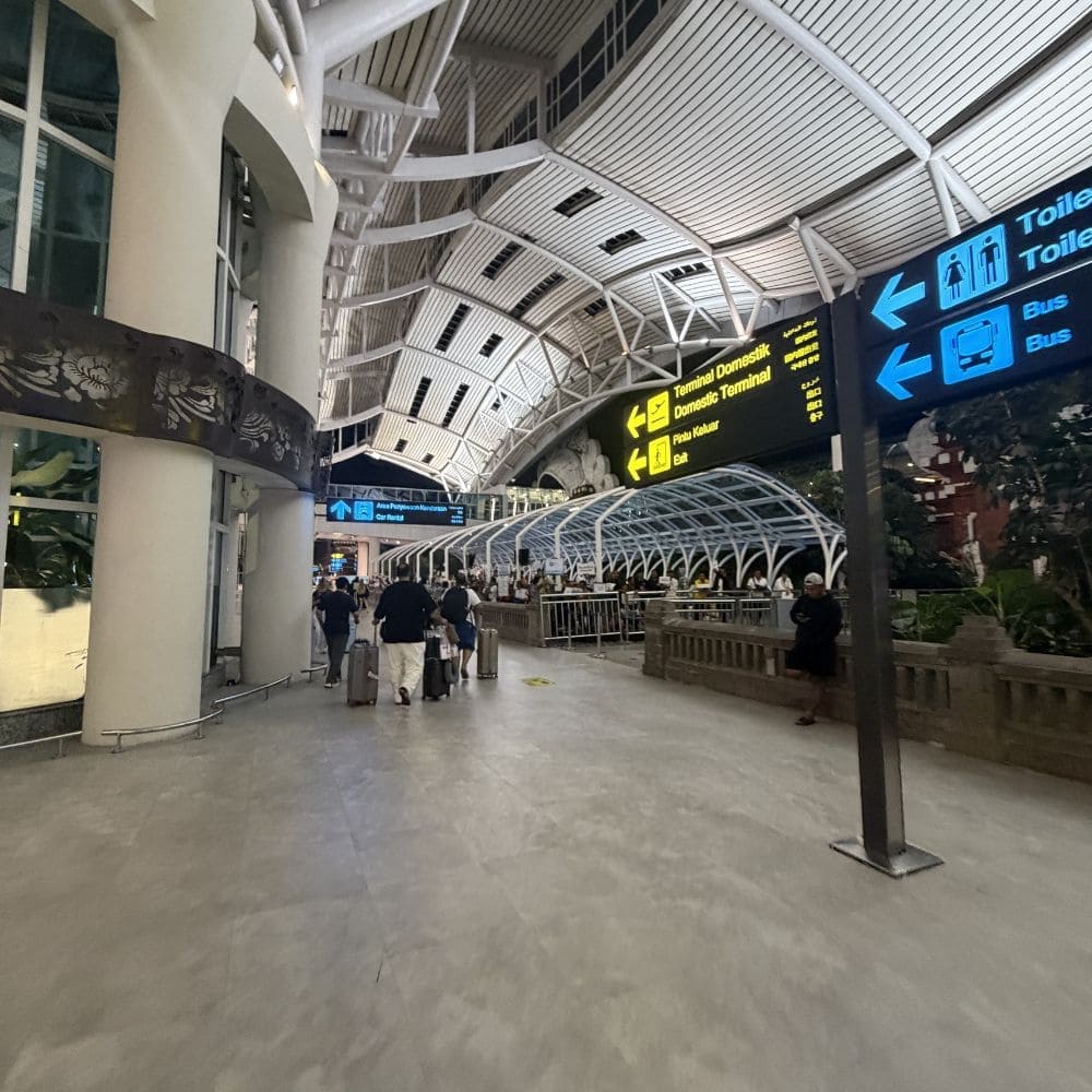 발리 공항 픽업 서비스 후기 - 발리 공항 풍경