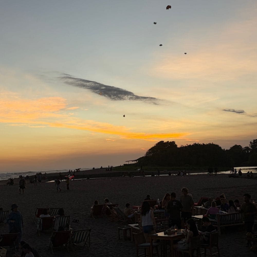 bali-canggu-sunset-spot-berawa-beach