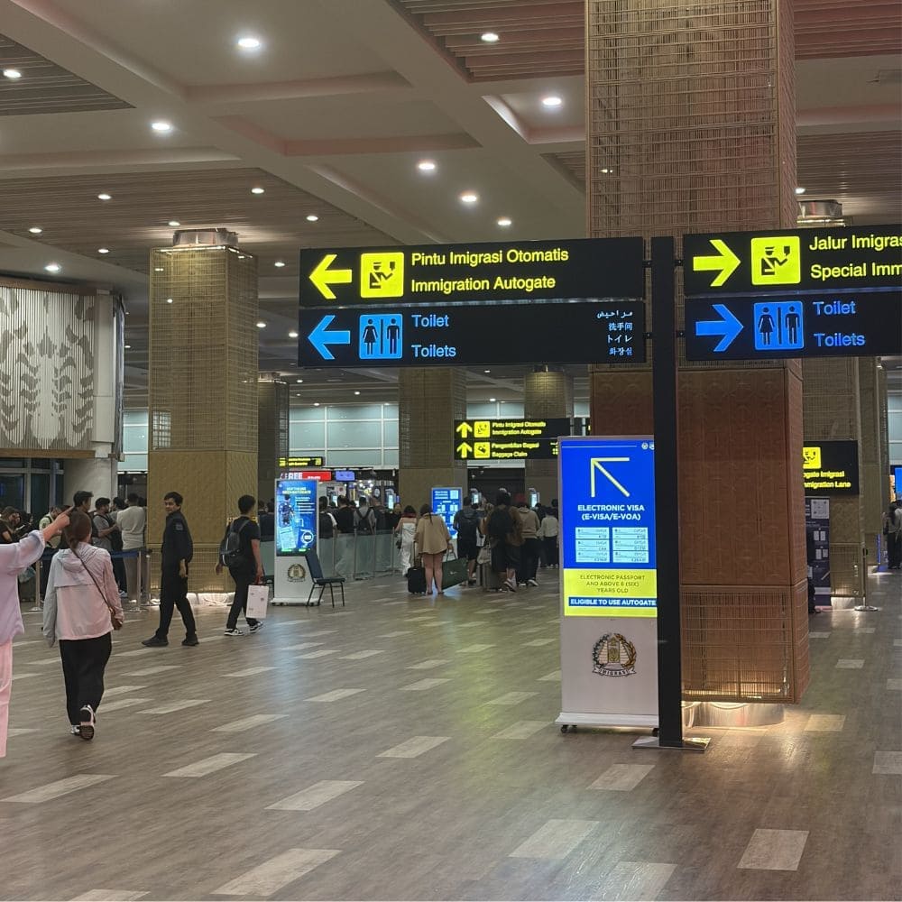 발리 여행 준비물, 출국 전 체크리스트 - 발리 공항 풍경