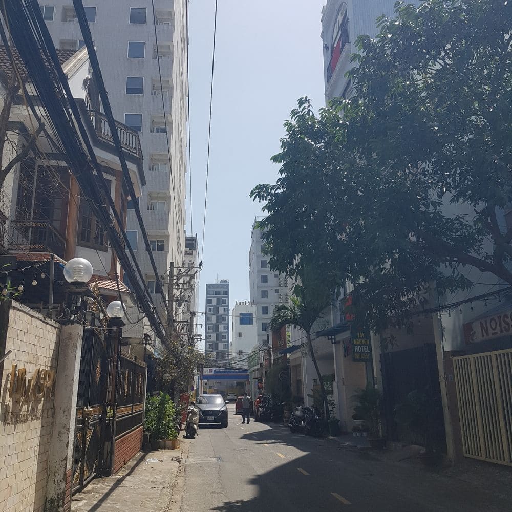 다낭 맛집 추천 - Moc Le Restaurant 외부 거리 이미지
