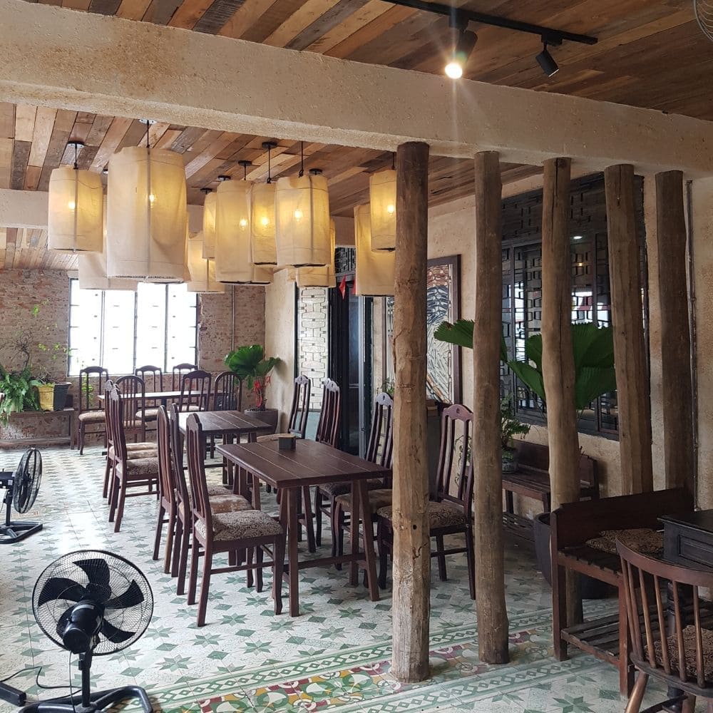다낭 노트북 작업 카페 추천 - Zen Coffee 내부