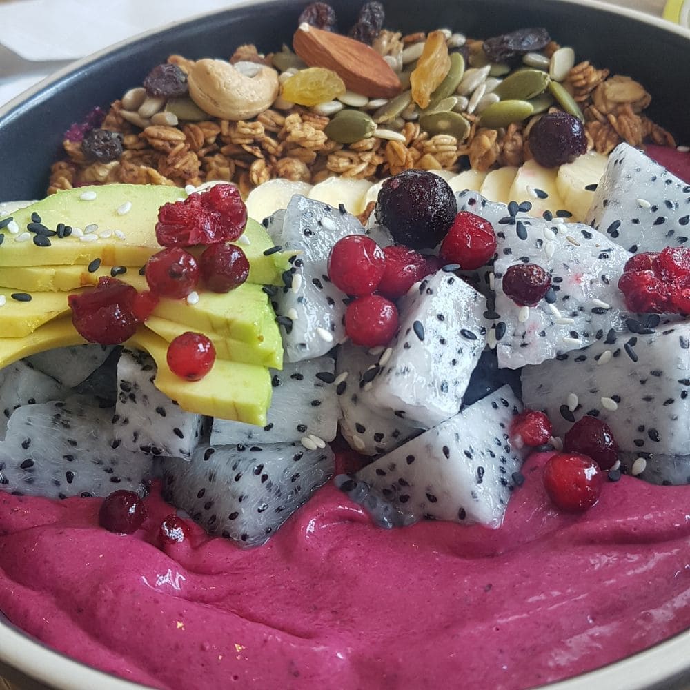 chiang-mai-best-brunch-cafes 치앙마이 브런치 맛집 추천 - OYES Smoothies 스무디 볼