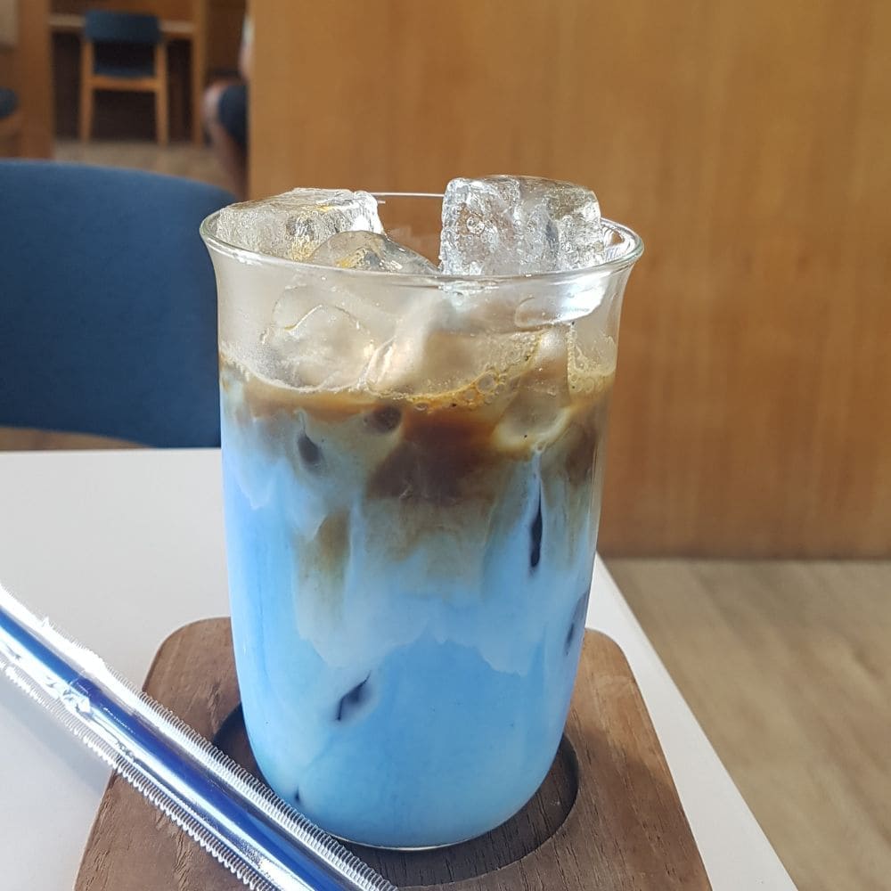 치앙마이 노트북 작업 카페 추천 - Blue Coffee 음료